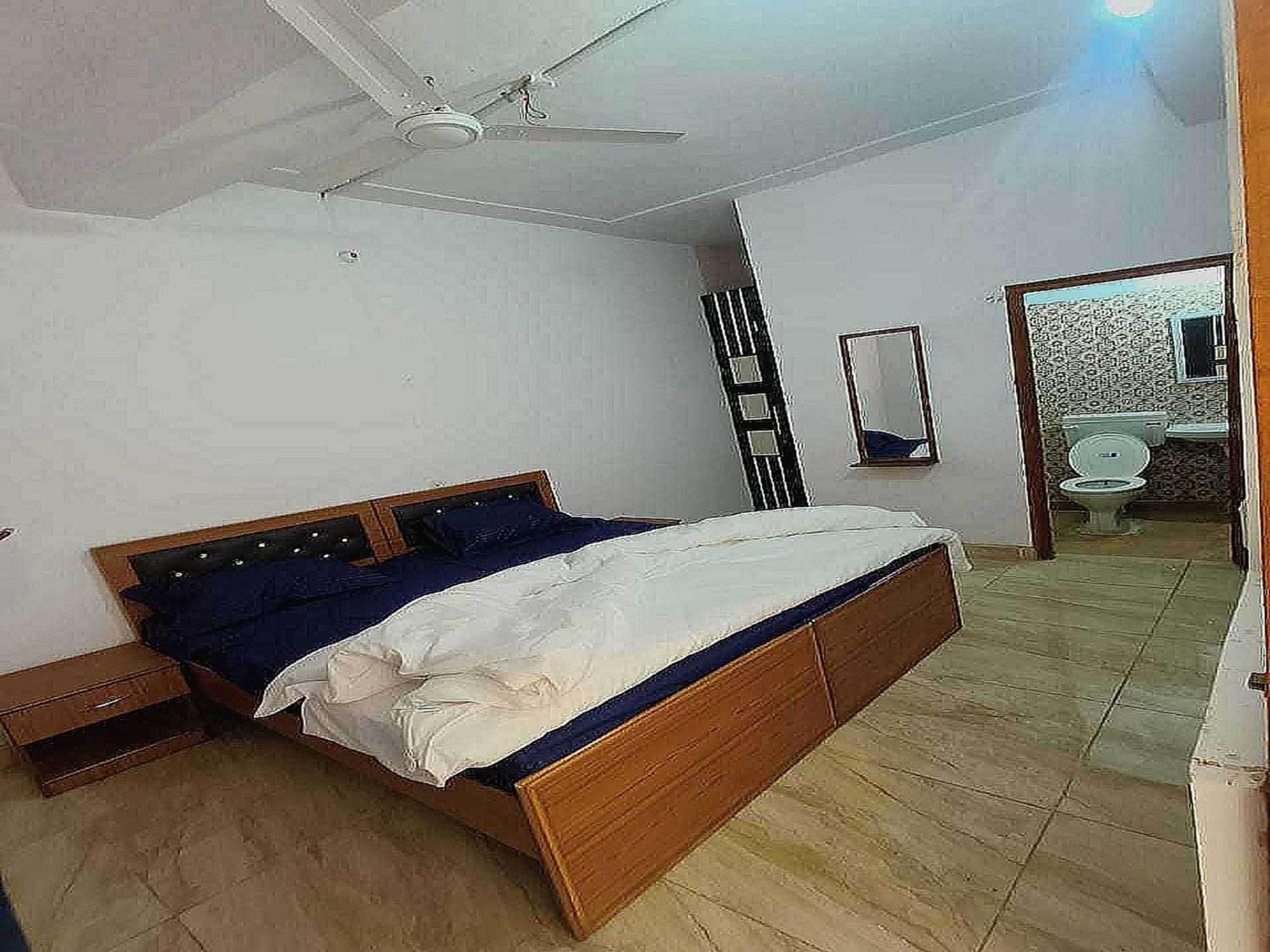 Pop New Hotel Hometown Dadri Exterior foto